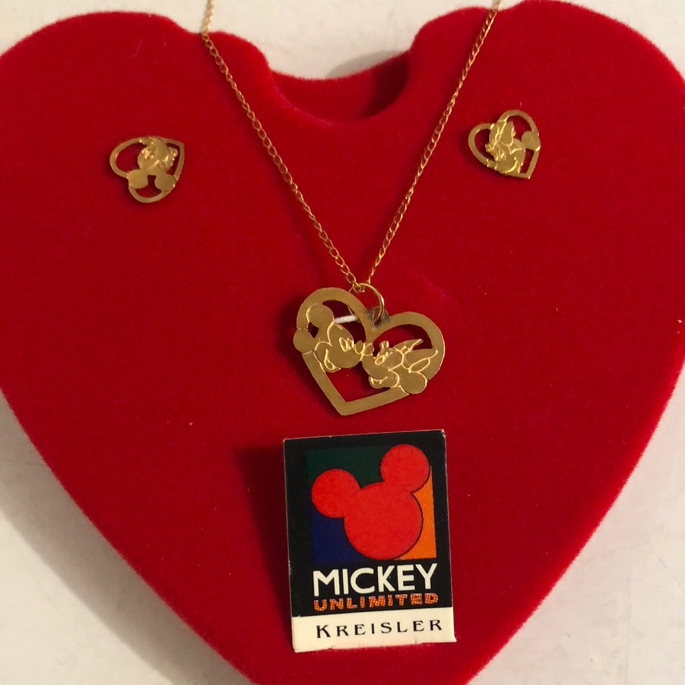 Mickey and Minnie necklace with earrings